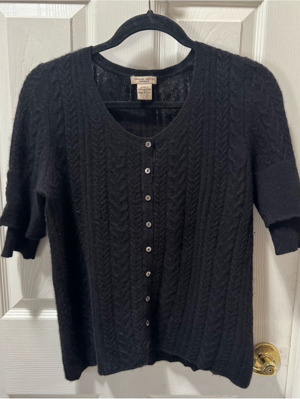 100%  - Cable-knit 100% Cashmere Sweater    Size Medium